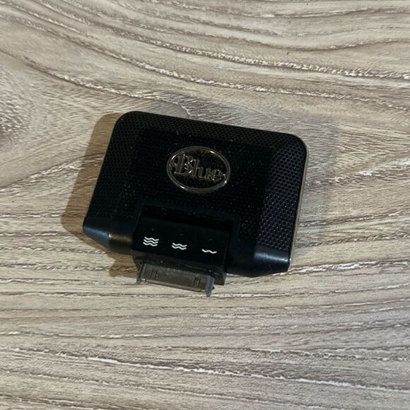 Blue iPod condenser recorder - Picture 1 of 2